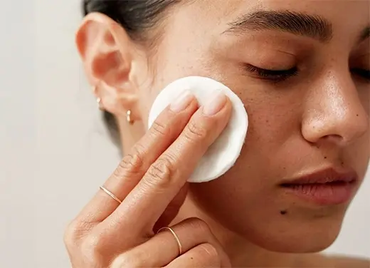 Make-up remover: gentle and thorough