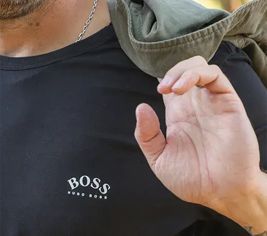 t-shirt noir homme Hugo Boss