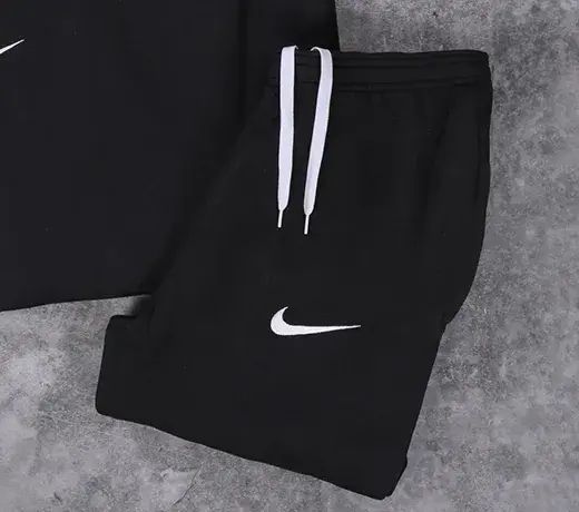 joggings Nike en déstockage