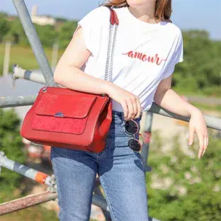 look avec un t-shirt femme