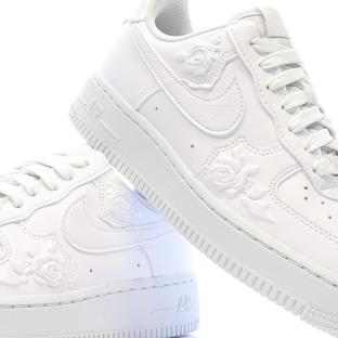 Baskets Blanche Femme Nike Air Force 1 '07 vue 0