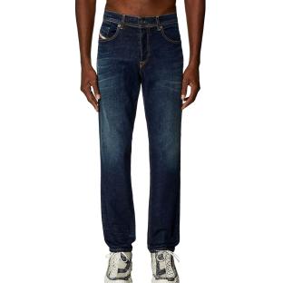 Dunkelblaue Herrenjeans von Diesel 2023, Modell „Finitive“ Ansicht 0
