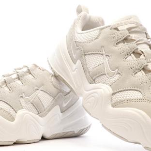 Baskets Blanches/Grise Femme Nike Hera vue 0
