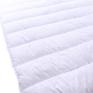 Couette Légère Anti Acarien Blanc Dodo 240x220 vue 2