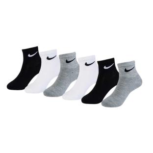 3x Paires de Chaussettes Noires/Blanches/Grises Garçon Nike Quarter pas cher