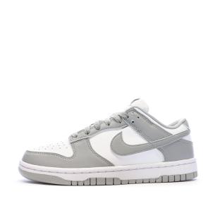 Dunk Low Baskets Blanches/Grises Femme Nike pas cher