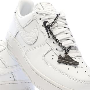 Baskets Blanches Femme Nike Wms Air Force 1 vue 0