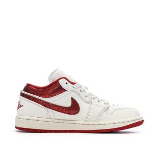 Baskets Blanc/Rouge Femme Nike Air Jordan 1 Low vue 0