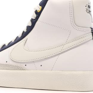 Baskets Blanche/Marine Garçon Nike Blazer Mid '77 vue 0