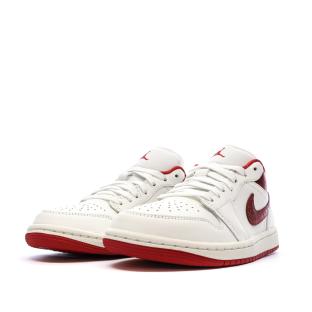 Baskets Blanc/Rouge Femme Nike Air Jordan 1 Low vue 0