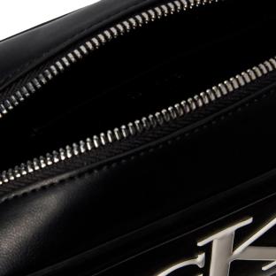 Schwarze Umhängetasche für Damen von Calvin Klein Jeans „Bold Camera“ Ansicht 0