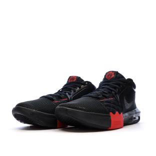 Chaussures de basketball Noires/Rouges Homme Nike Lebron vue 6