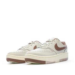 Baskets Gris/Bodeaux Femme Nike Gamma Force vue 0