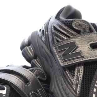1906 New Balance Baskets Noires Garçon PV1906EX vue 7