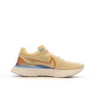 Chaussures de Running Beiges Femme Nike React Infinity Run FK 3 vue 2