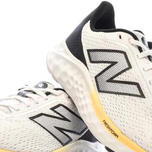 Chaussures de Running Blanches Femme New Balance Arishi vue 7