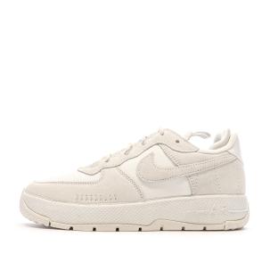 Baskets Beiges/Blanches Femme Nike Air Force 1 Wild pas cher