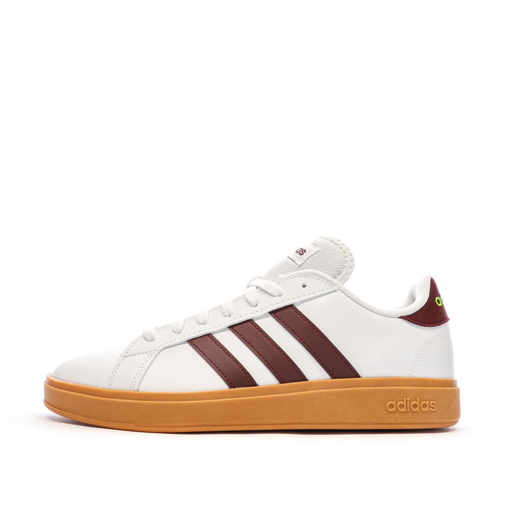 Baskets Blanc/Bordeaux Homme Adidas Grand Court Base 2.0 pas cher