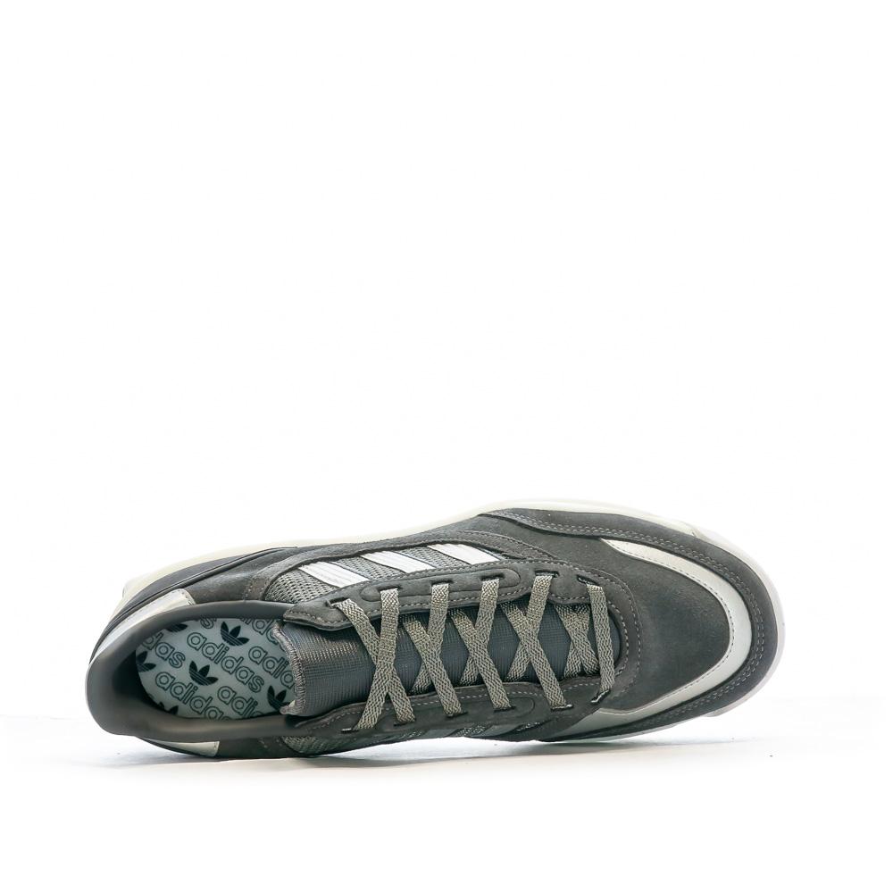 Baskets Grise Homme Adidas Indoor vue 4