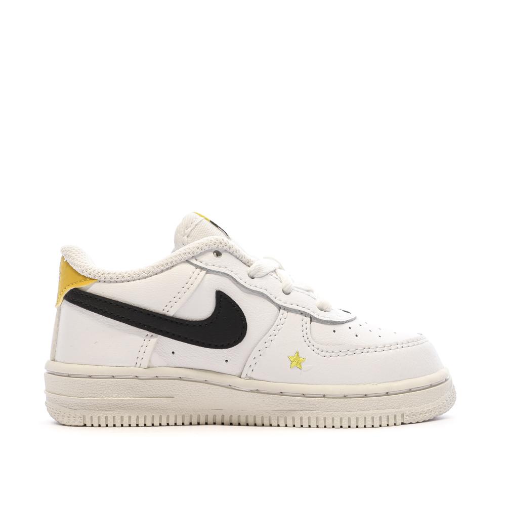 Baskets Blanche/Jaune Fille Nike Force 1 Lv8 vue 2