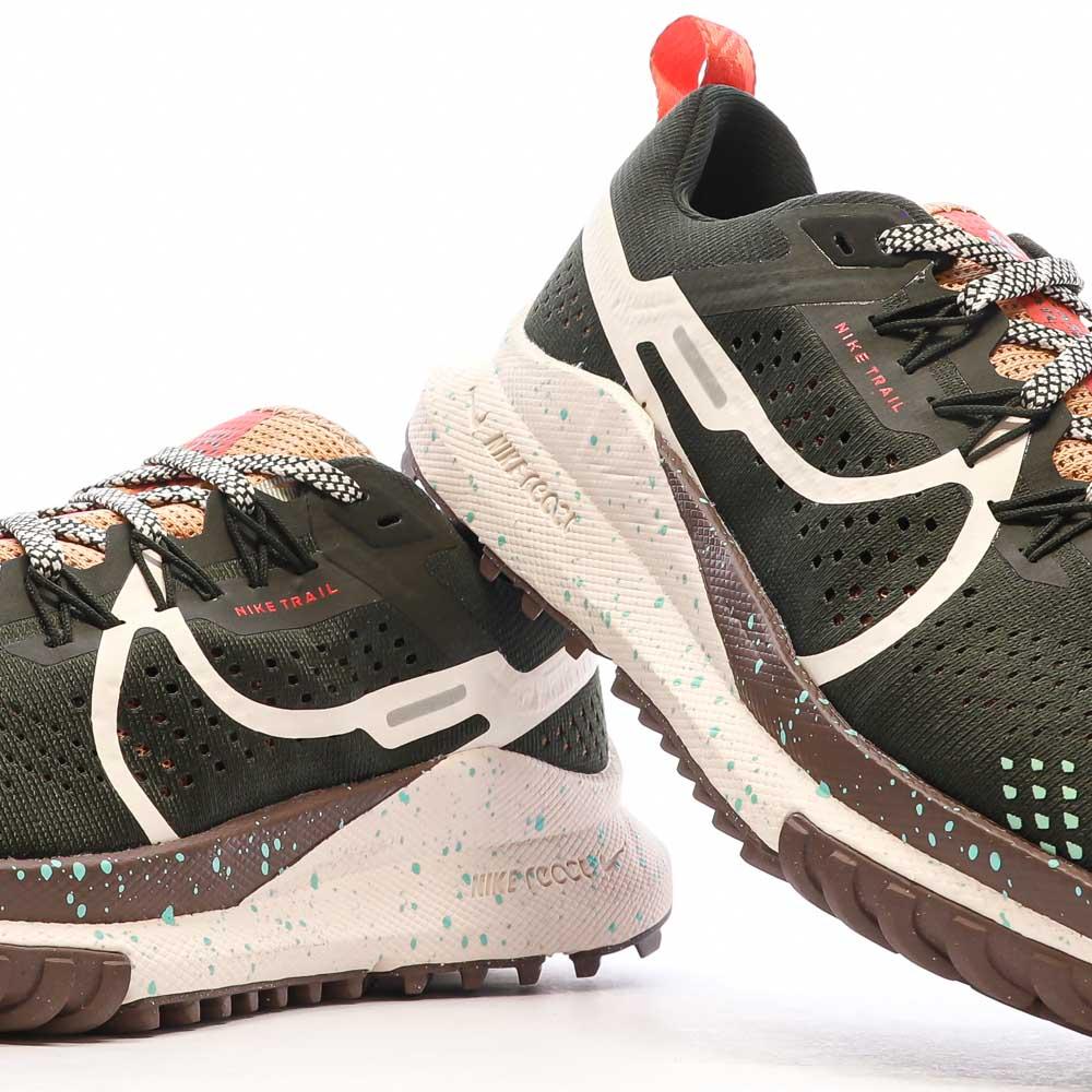Chaussures de Trail Noire Femme Nike React Pegasus Trail 4 vue 7