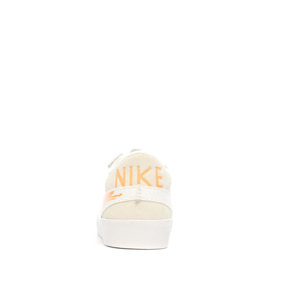 Baskets Blanches/Orange Mixte Nike Blazer Low 77 Jumbo vue 3