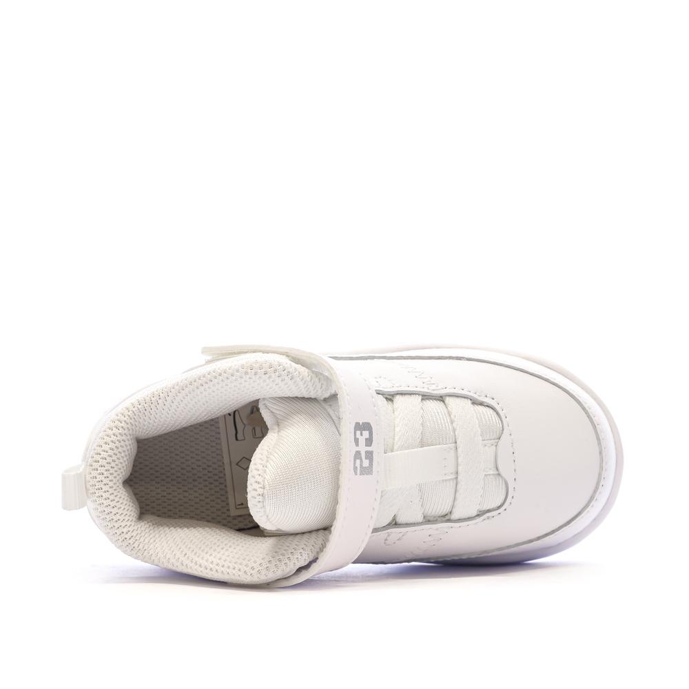 Baskets Blanches Garçon Nike Jordan Max Aura 3 vue 4