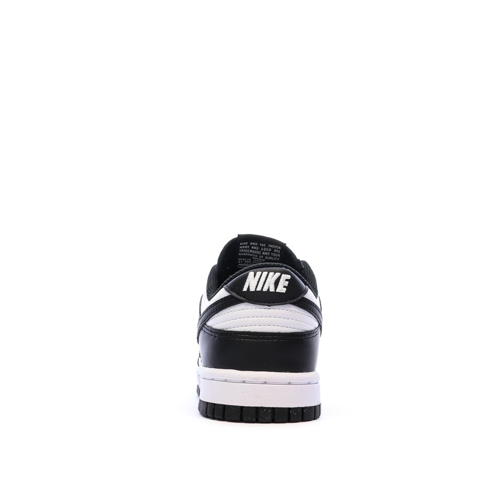 Dunk Low Baskets Blanches/Noires Femme Nike vue 3