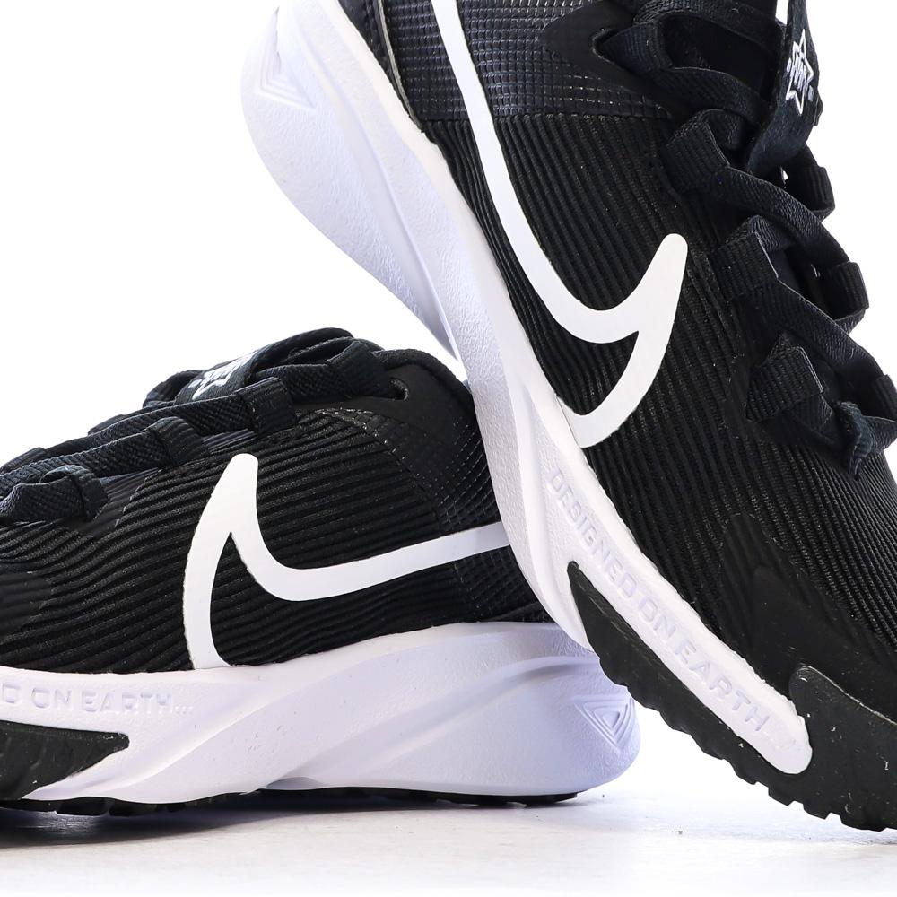 Baskets Noires/Blanches Garçon Nike Star Runner 4 vue 7