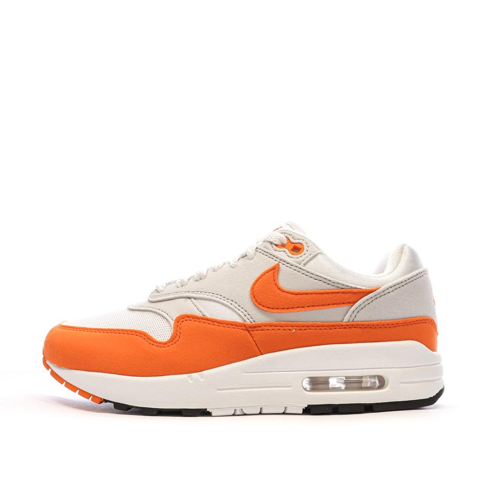 Baskets Blanches/Orange Femme Nike Air Max 1 pas cher