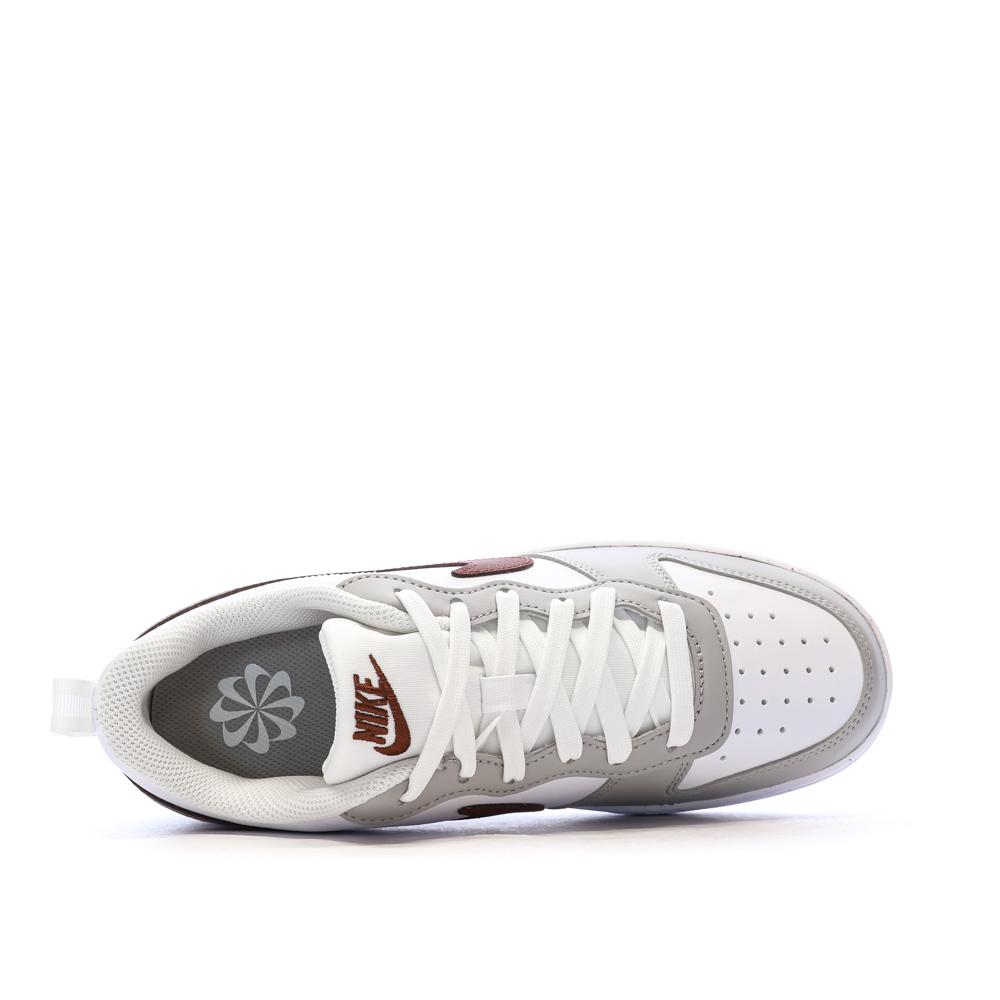 Baskets Blanches/Grises/Bordeaux Garçon Nike Court Borough vue 4