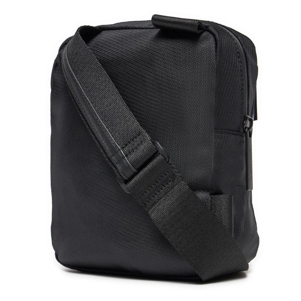 Sacoche Noire Homme Calvin Klein Jeans Essential vue 2