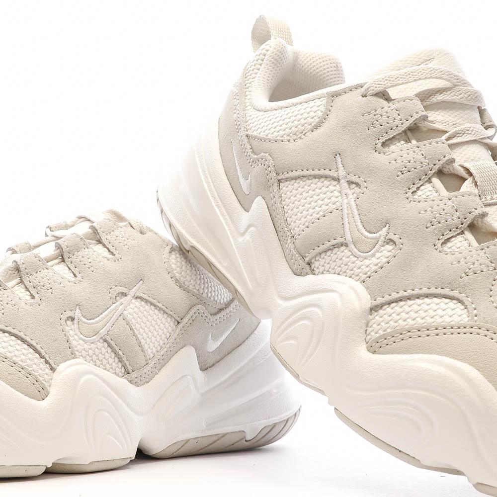 Baskets Blanches/Grise Femme Nike Hera vue 7
