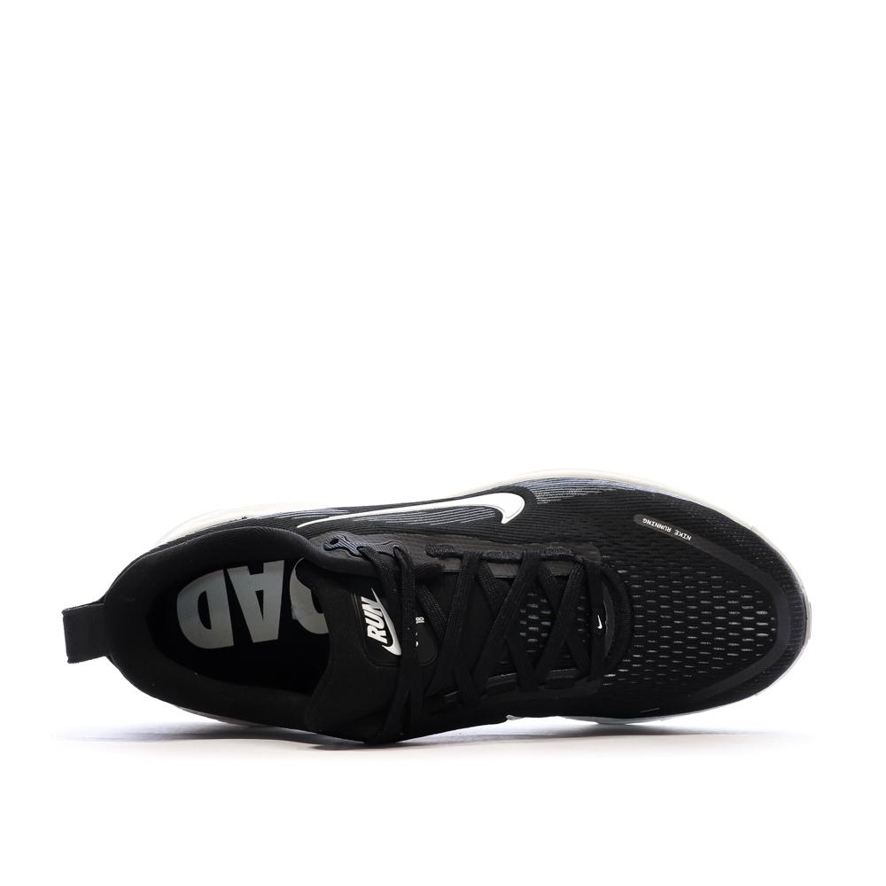 Nike Vomero 18 Laufschuhe für Herren, schwarz Ansicht 4