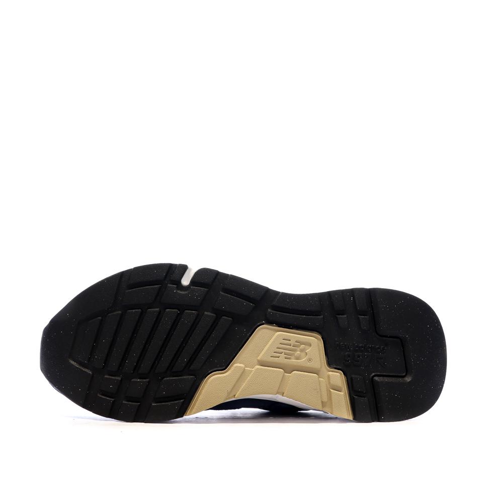 Men's navy trainers New Balance 997 Photo of the Espace des Marques %store% store - view of %key%