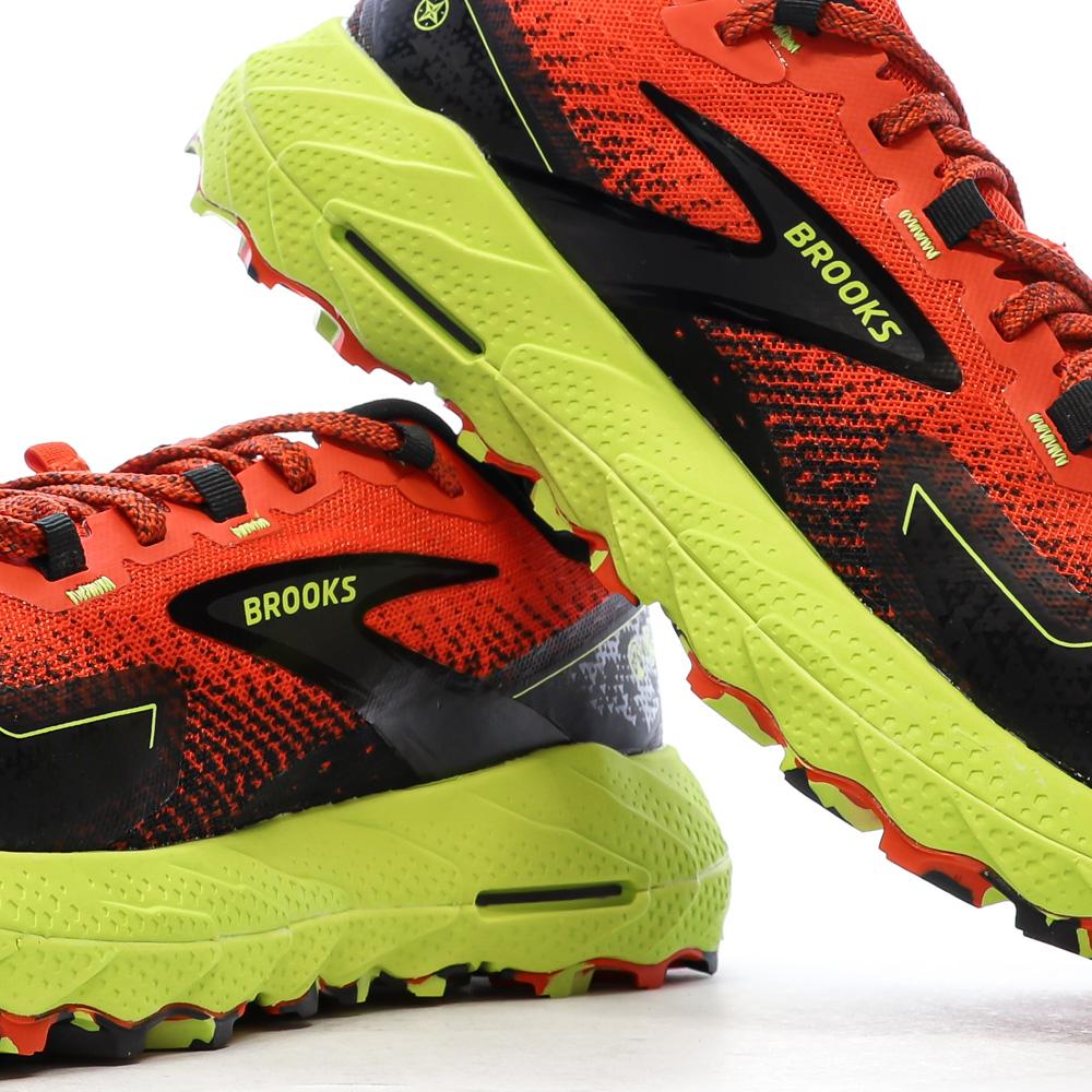 Chaussures de Trail Rouge Homme Brooks Cascadia 18 vue 7