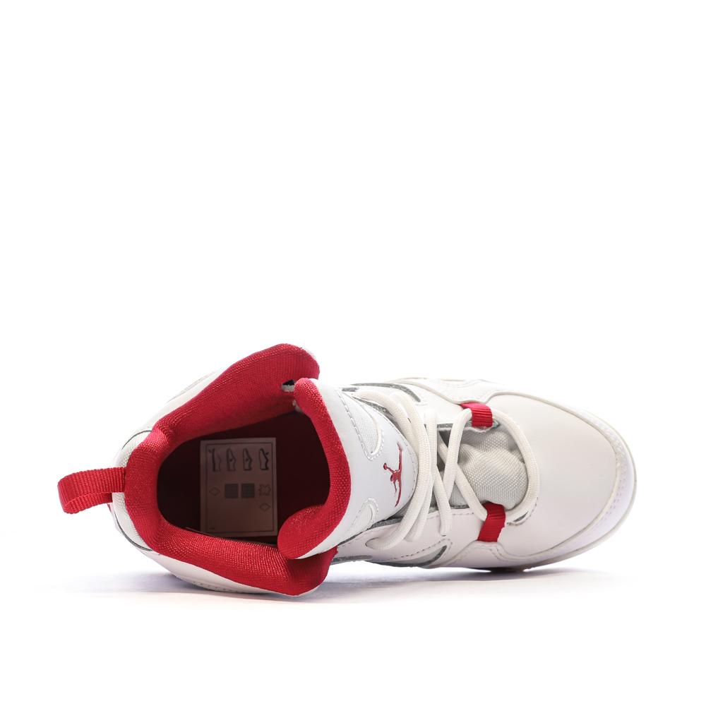 Baskets Blanches/Rouges Garçon Nike Jordan Fltclb vue 3