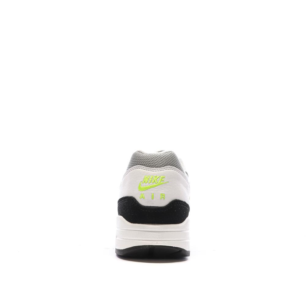Baskets Blanches/Grises/Noires/Rouges Homme Nike Air Max 1 vue 3