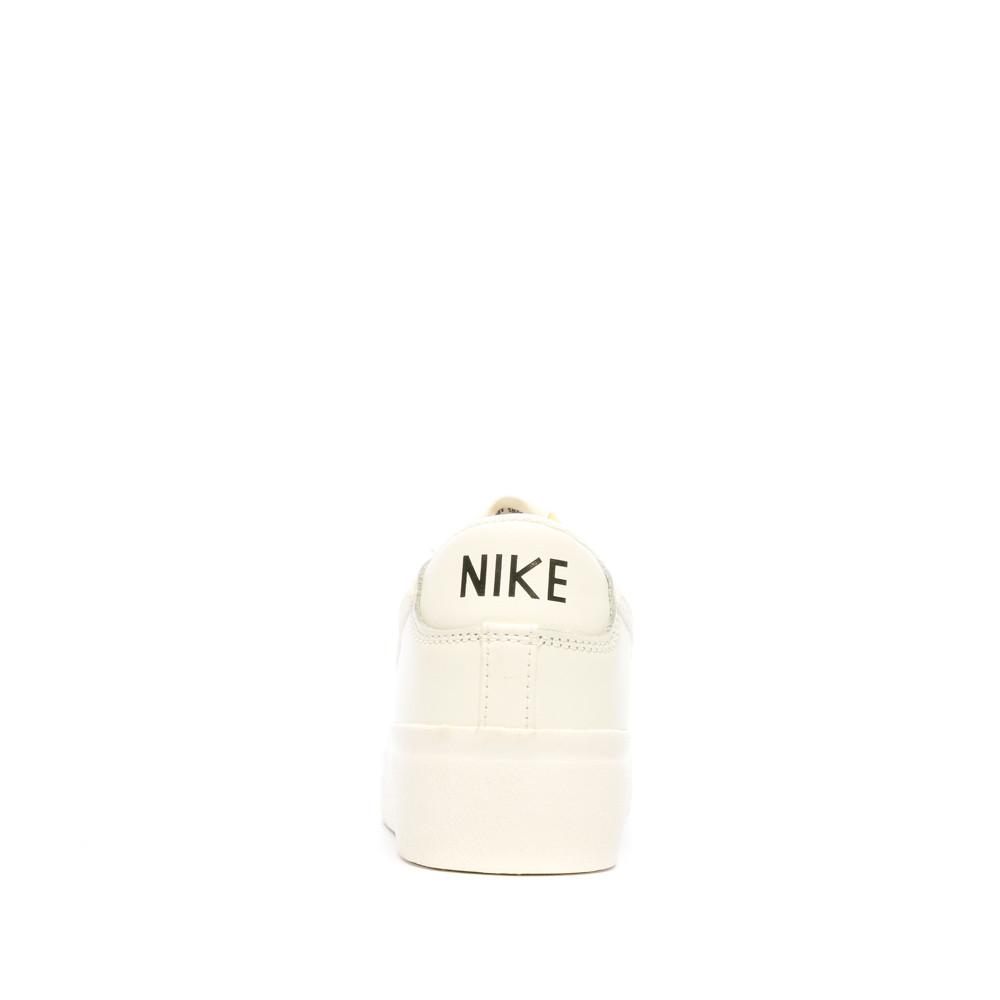 Baskets Écru/Gris Femme Nike Blazer Low Platform vue 2