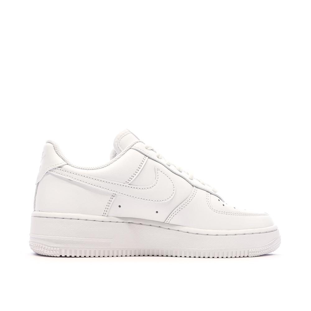 Air Force 1 Baskets Blanches Femme Nike vue 2