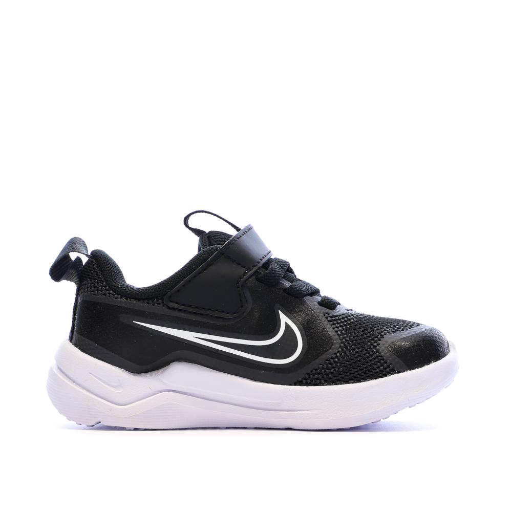 Baskets Noir Garçon Nike Cosmic Runner 2026 vue 2