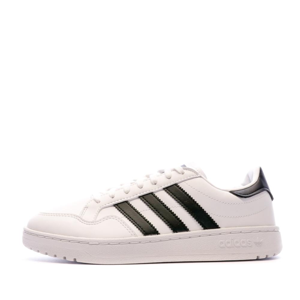 Baskets Blanches Mixte Adidas Team Court J pas cher