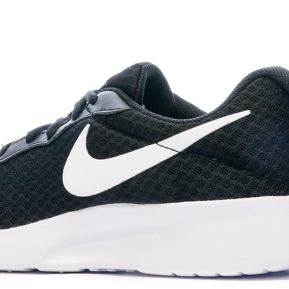 Baskets Noir Femme Nike Tanjun vue 7