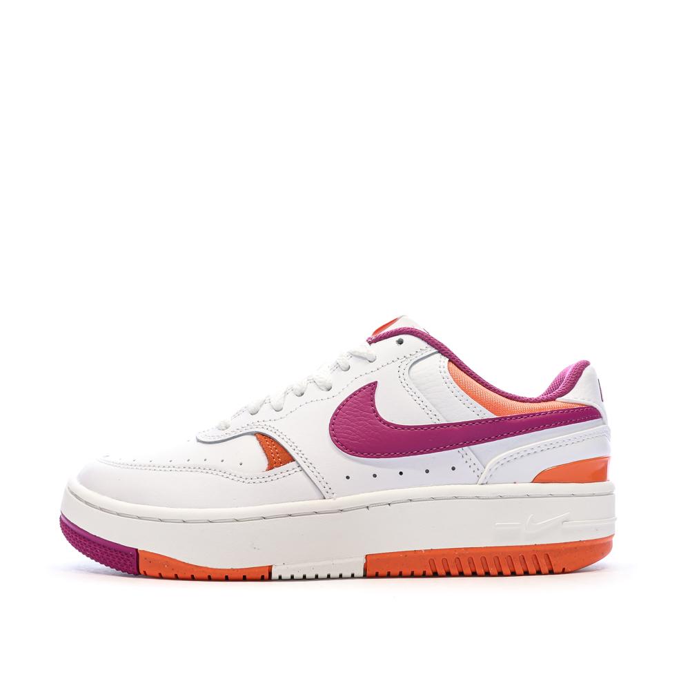 Baskets Violette/Blanche/Orange Femme Nike Gamma pas cher