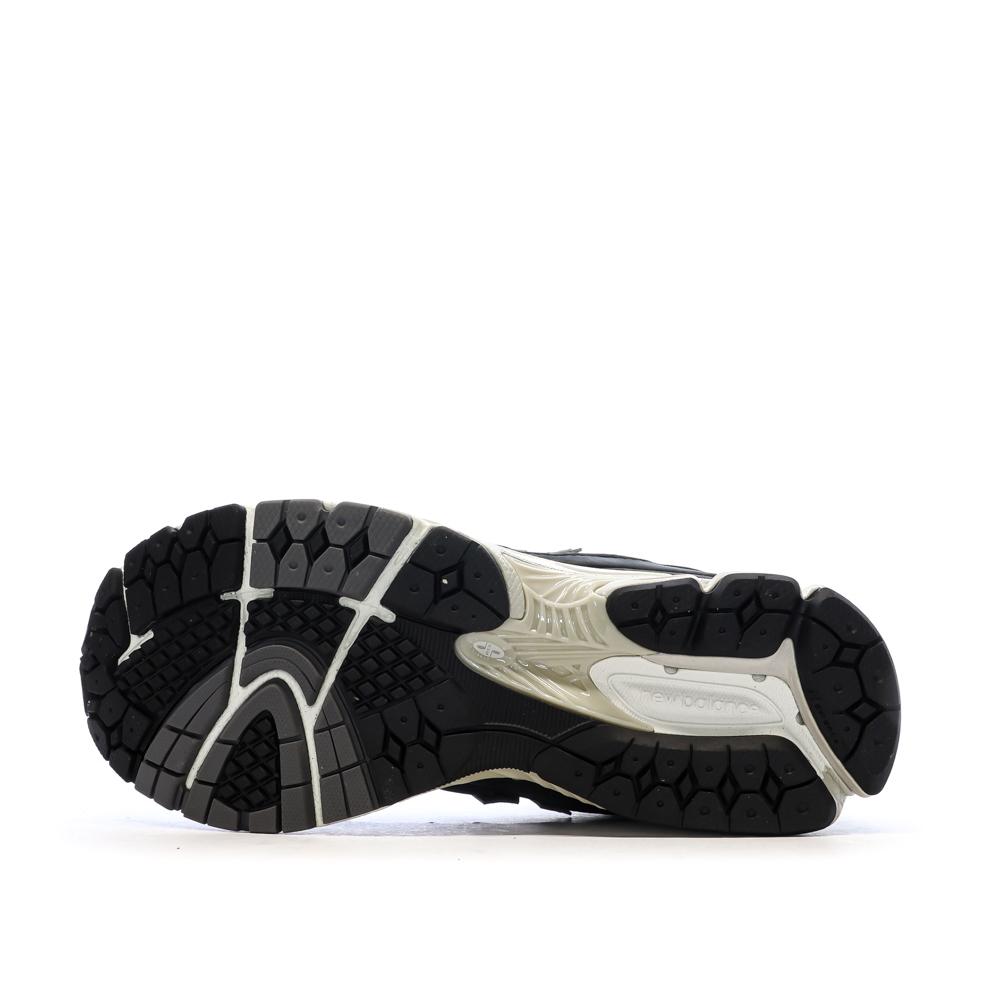 New Balance 2002 Baskets Noir Homme vue 5
