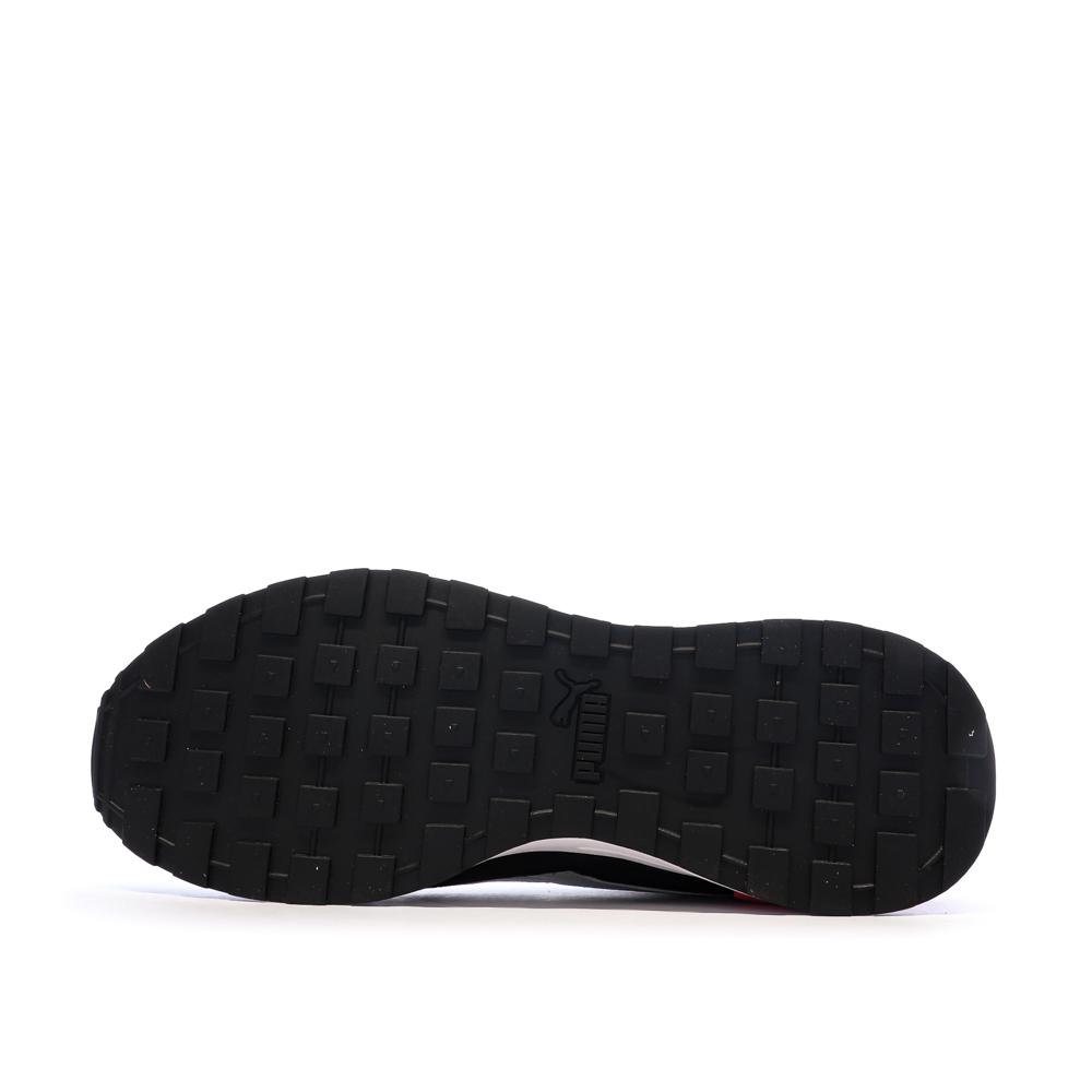 Baskets Noires/Blanc/Rouges Homme Puma Graviton vue 5