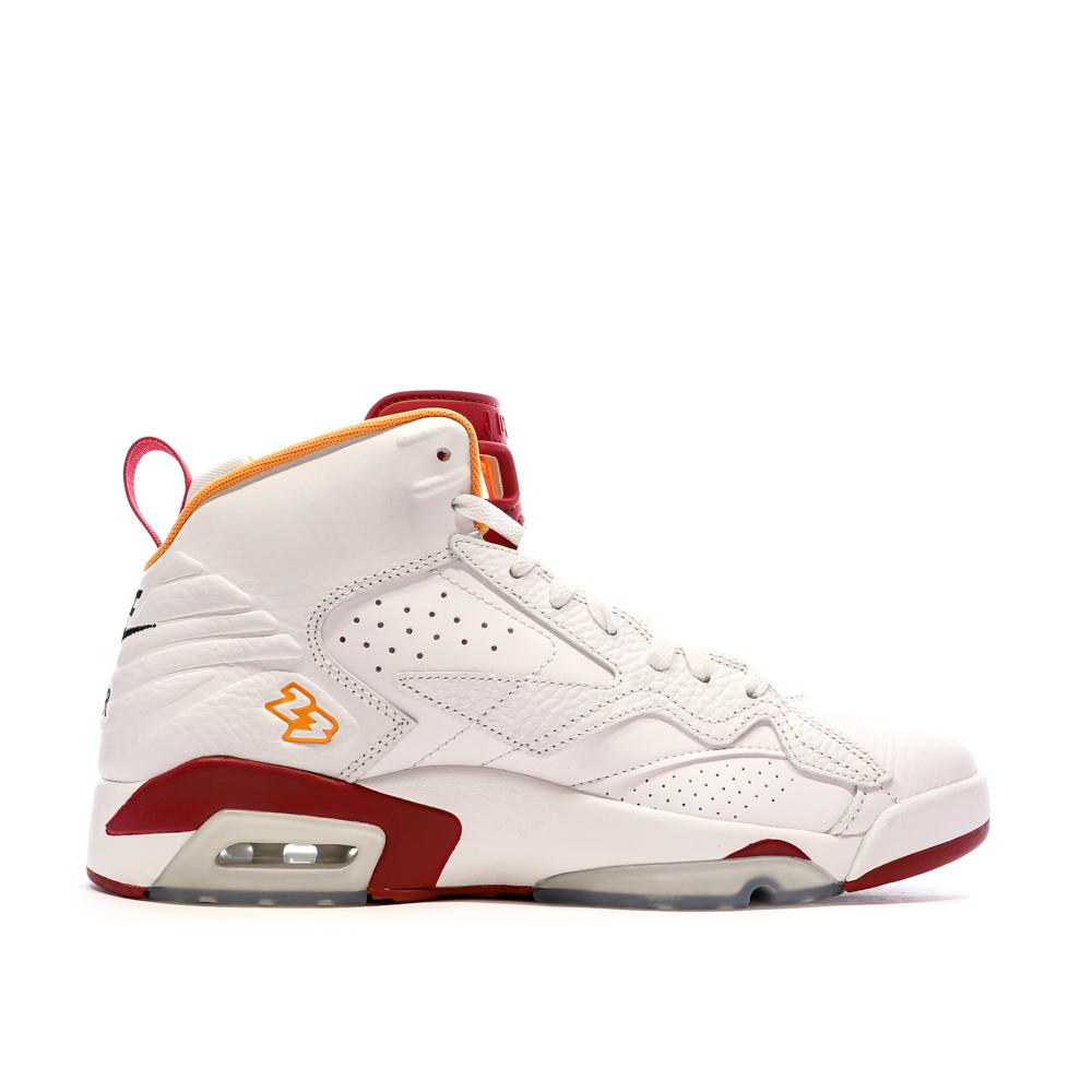 Baskets Blanches/Rouges Homme Nike Jordan Jumpman Mvp vue 2