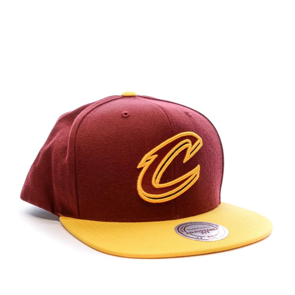 Cavaliers Cleveland Casquette Rouge/Jaune Homme Mitchell and Ness vue 2