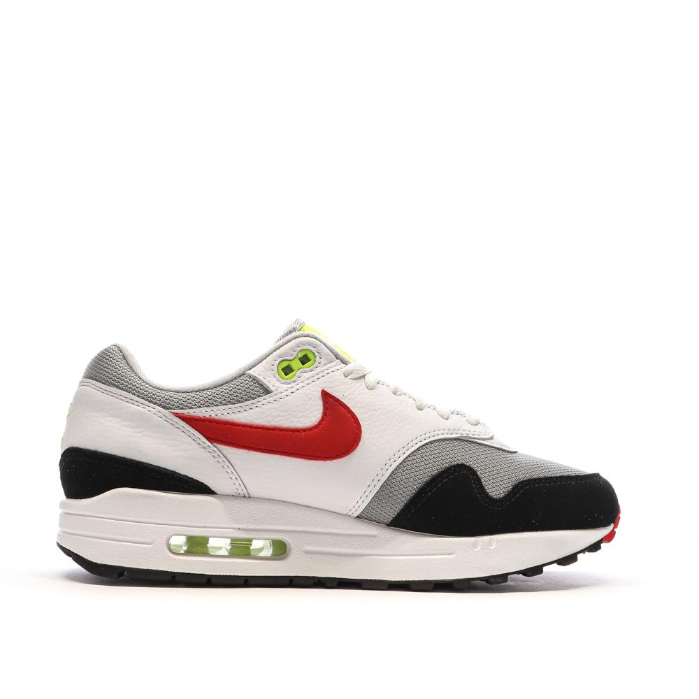 Baskets Blanches/Grises/Noires/Rouges Homme Nike Air Max 1 vue 2