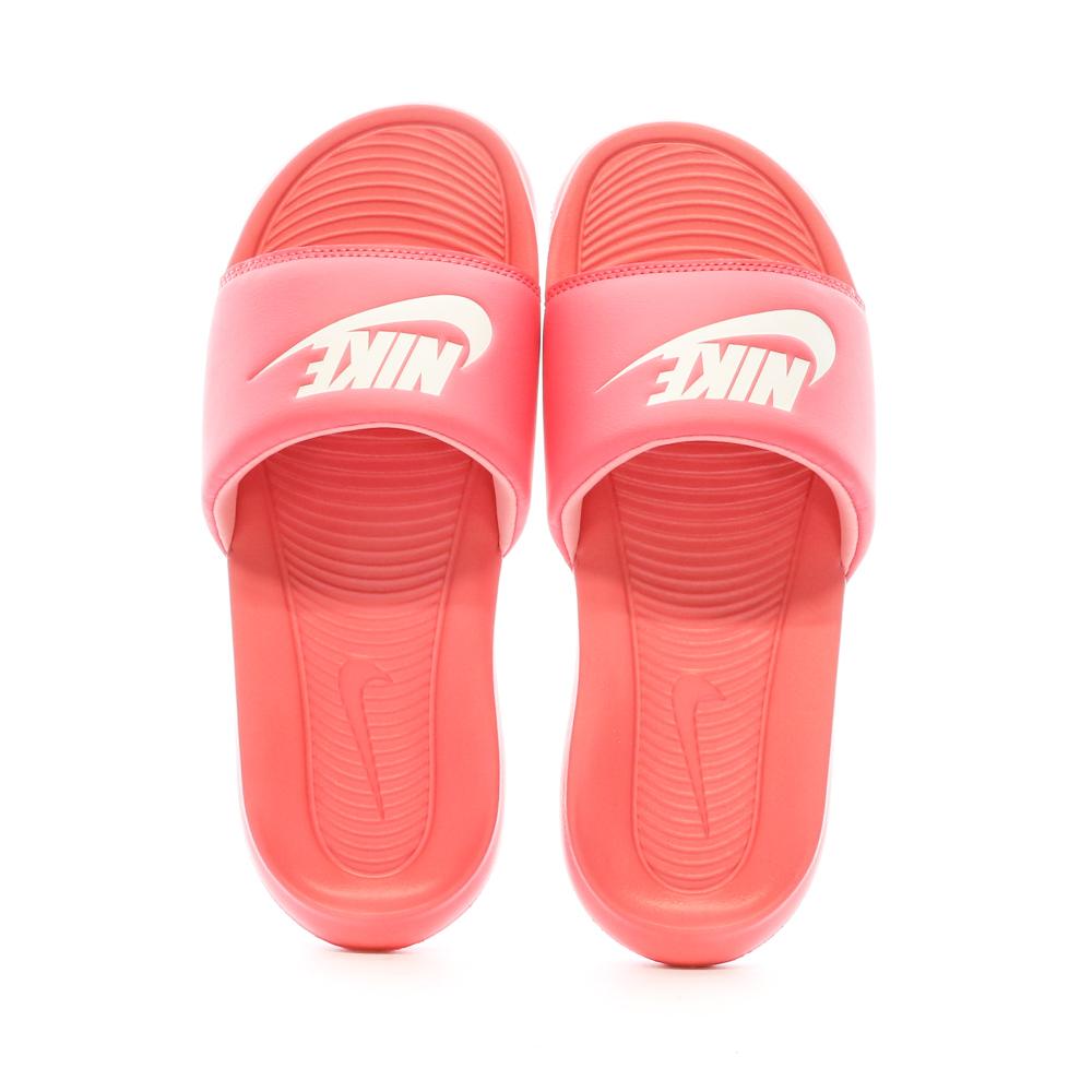 Claquettes Rose Fuchsia Femme Nike Victori One vue 3